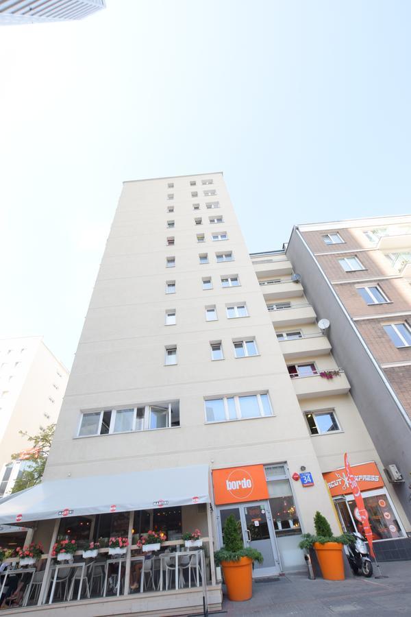 Elegant Apartment Chmielna Promenade Warszawa Eksteriør billede